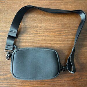 Quince All Day Neoprene Phone Sling